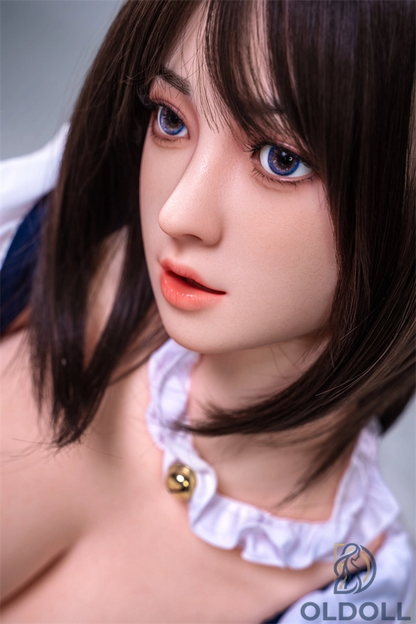 Realistische asiatische realdoll im feinen Dienstmädchen-Look