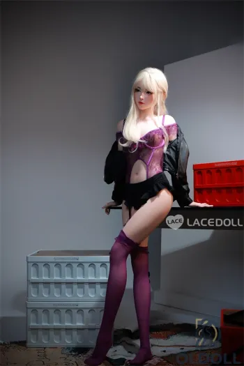 Kontrast Outfit Qingji Hybrid Love Doll realistic sexy doll
