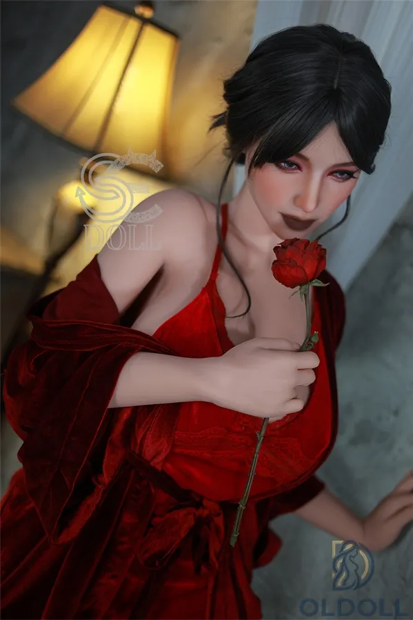 ellie_doll