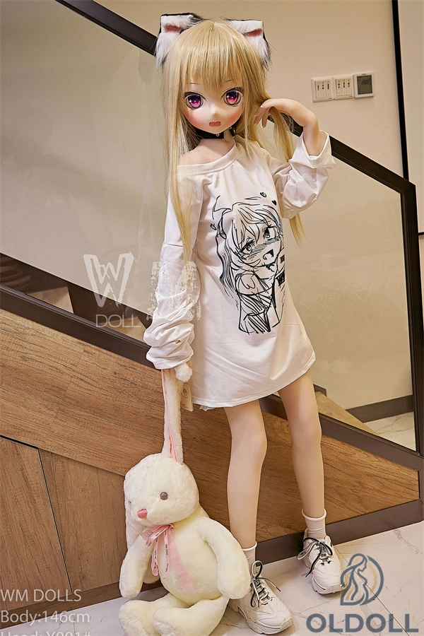 Exklusive Real doll mit Anime-Gesicht und C-Körbchen