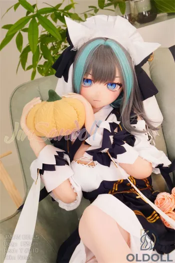 Manga sex doll mit realem Körper im Dienstmädchen-Outfit