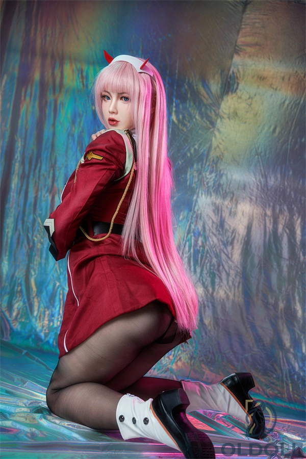 zero two hot